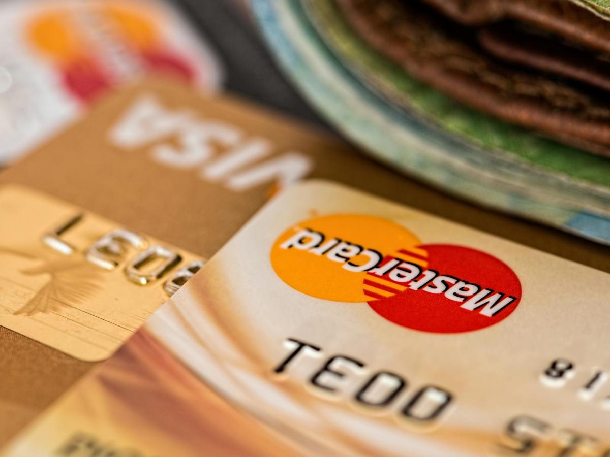 What does responsible use of Credit Cards&nbsp;mean?